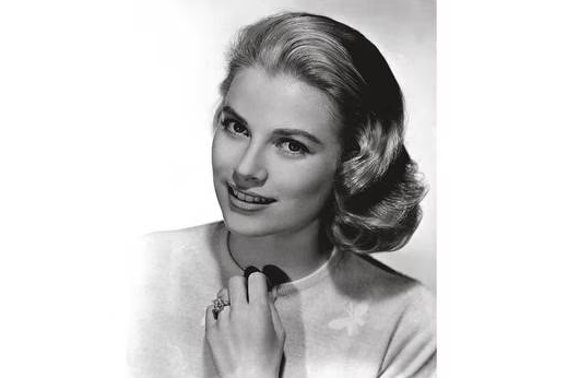 Emerald cut diamonds Grace Kelly