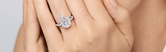 Pear-Shaped Diamonds on Finger